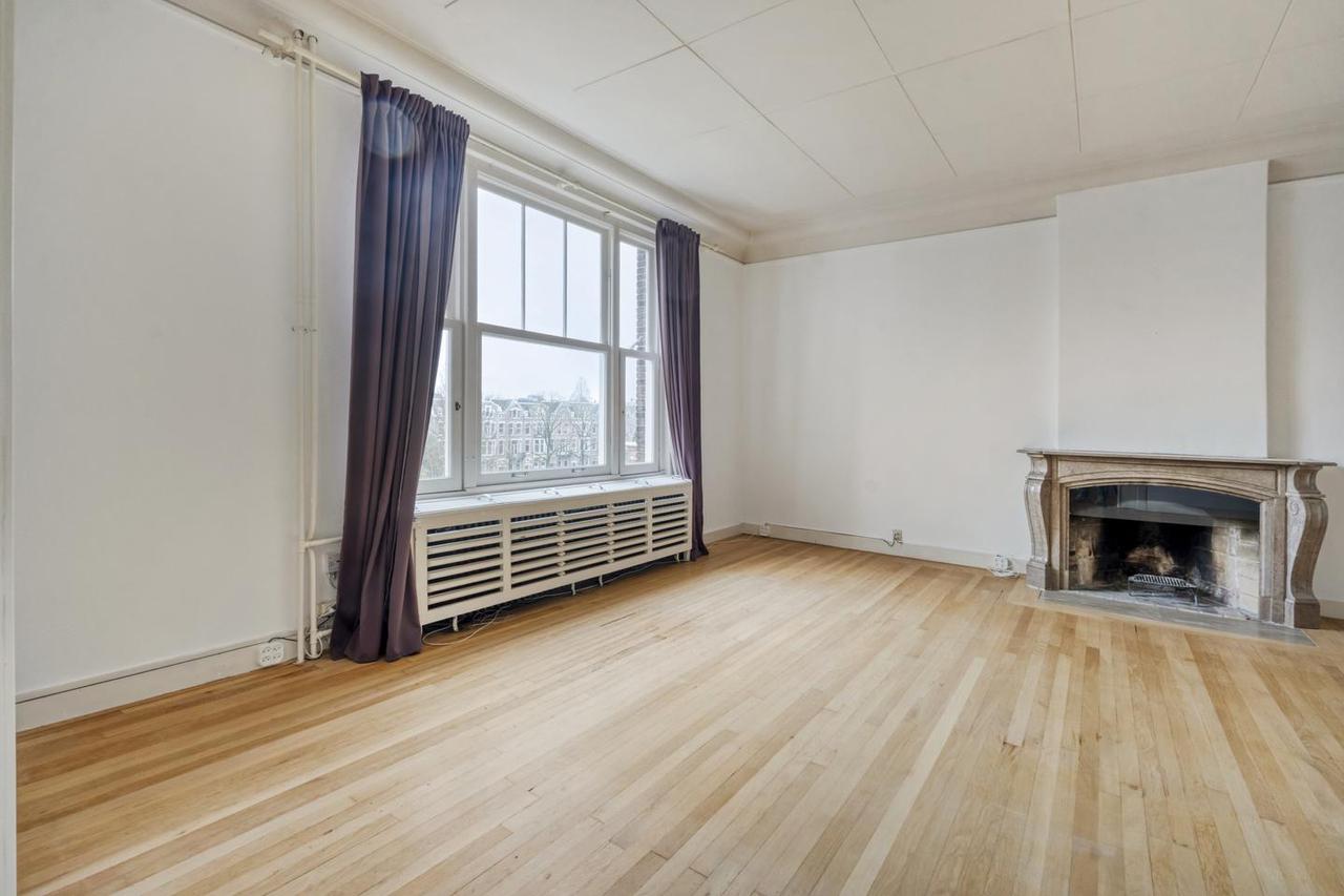 196 m² of living space in historic Westhove - Image 17