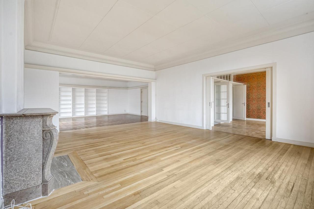 196 m² of living space in historic Westhove - Image 18