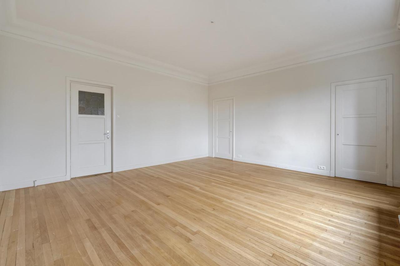 196 m² of living space in historic Westhove - Image 26