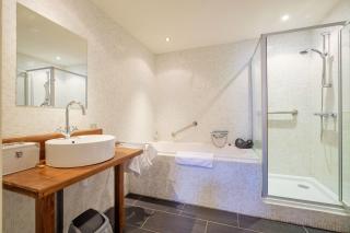 Furnished house with garden in Kloosterburen - Image 8