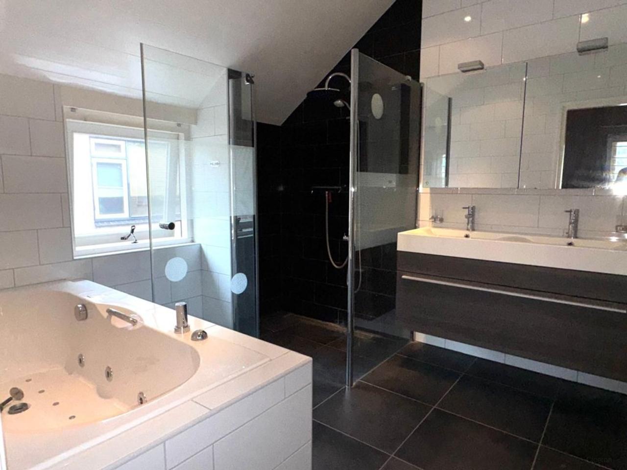 124 m² appartement met 4 slaapkamers - Afbeelding 5
