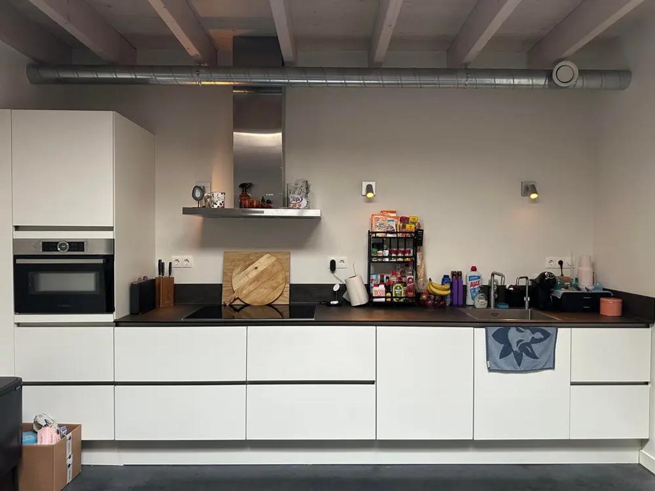 124 m² rental home with garden and parking - Image 5