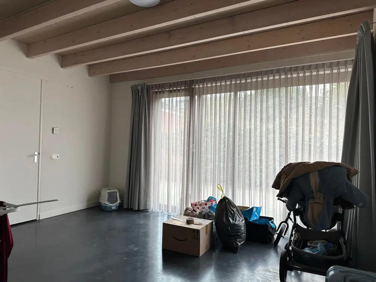 124 m² rental home with garden and parking - Image 8