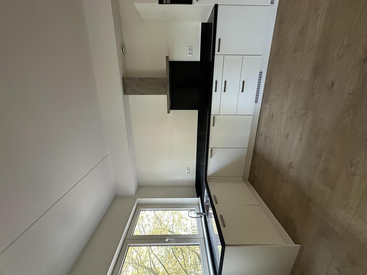 120 m² apartment with balcony in Bezuidenhout - Image 4