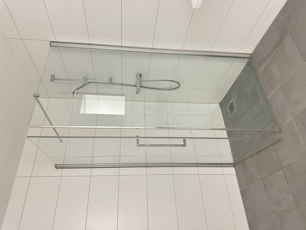 120 m² apartment with balcony in Bezuidenhout - Image 10