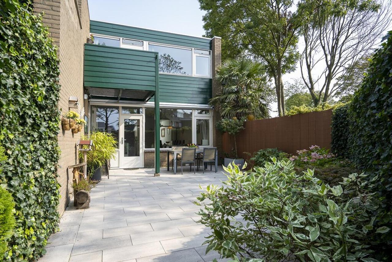 Four-Bedroom Home with Garden in Wassenaar - Image 6