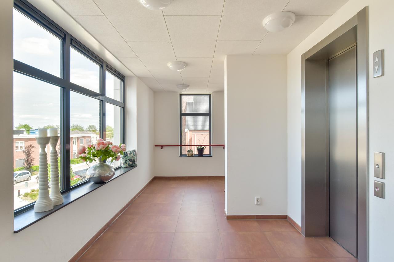 55+ Apartment with West-Facing Balcony in Kesteren - Image 1