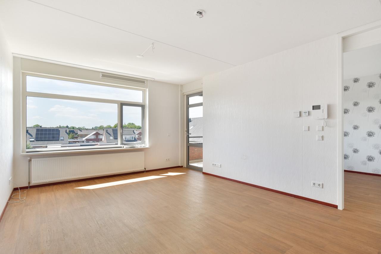 55+ Apartment with West-Facing Balcony in Kesteren - Image 4