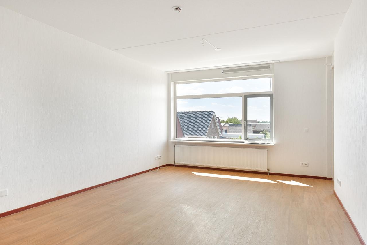 55+ Apartment with West-Facing Balcony in Kesteren - Image 9