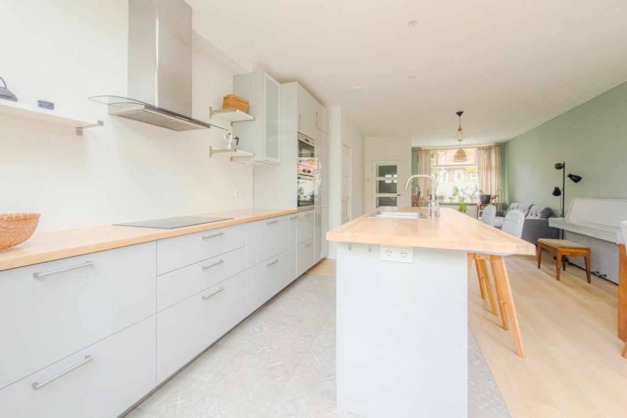 Gemeubileerd huis met groene tuin - Afbeelding 4
