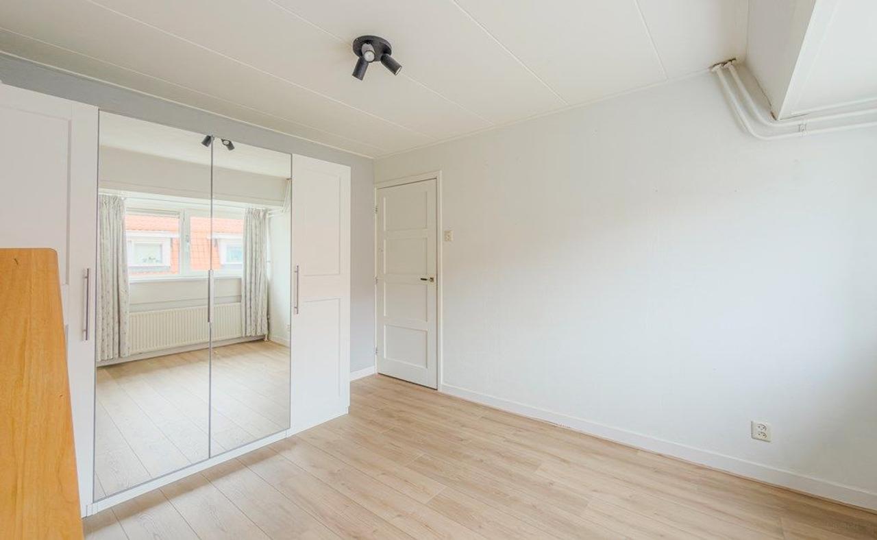 Gemeubileerd huis met groene tuin - Afbeelding 19