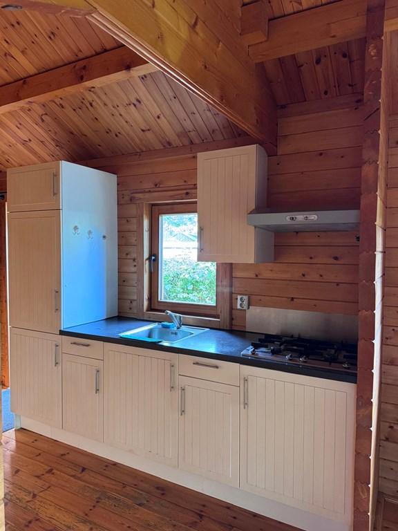 Detached holiday home with sunny garden - Image 7