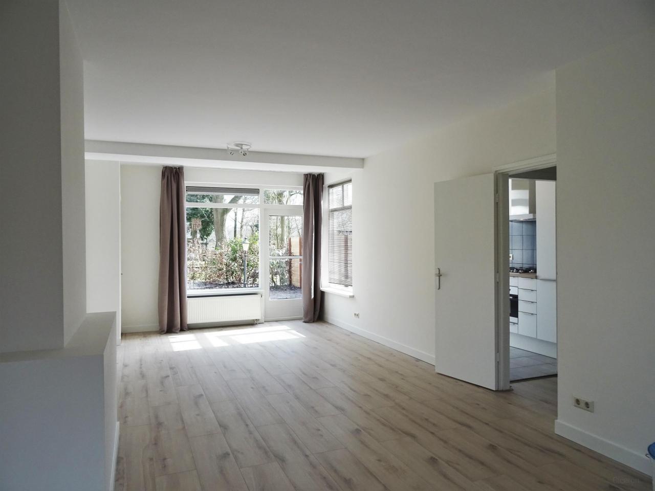 Corner house with 3 bedrooms near the forest - Image 2