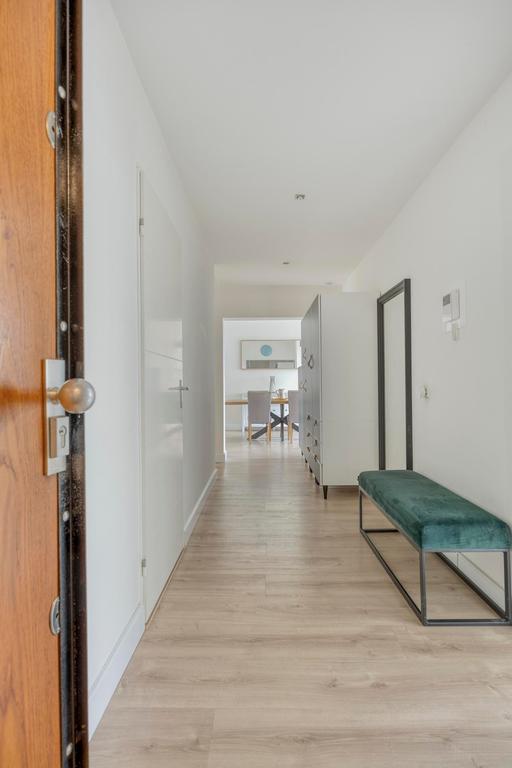 Gemeubileerd 2-slaapkamerappartement met balkon - Afbeelding 4