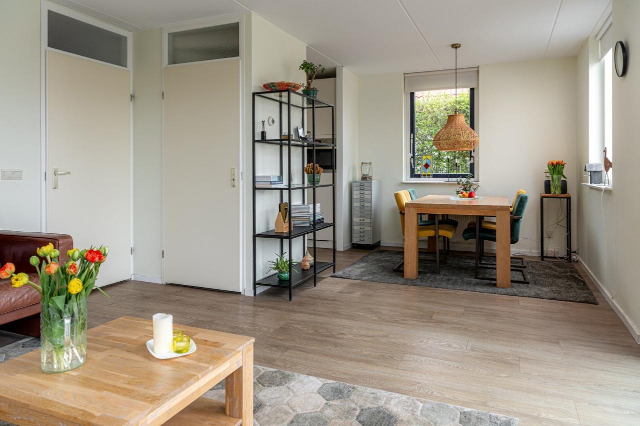 Recreational Home on Open Water in Grou - Image 5