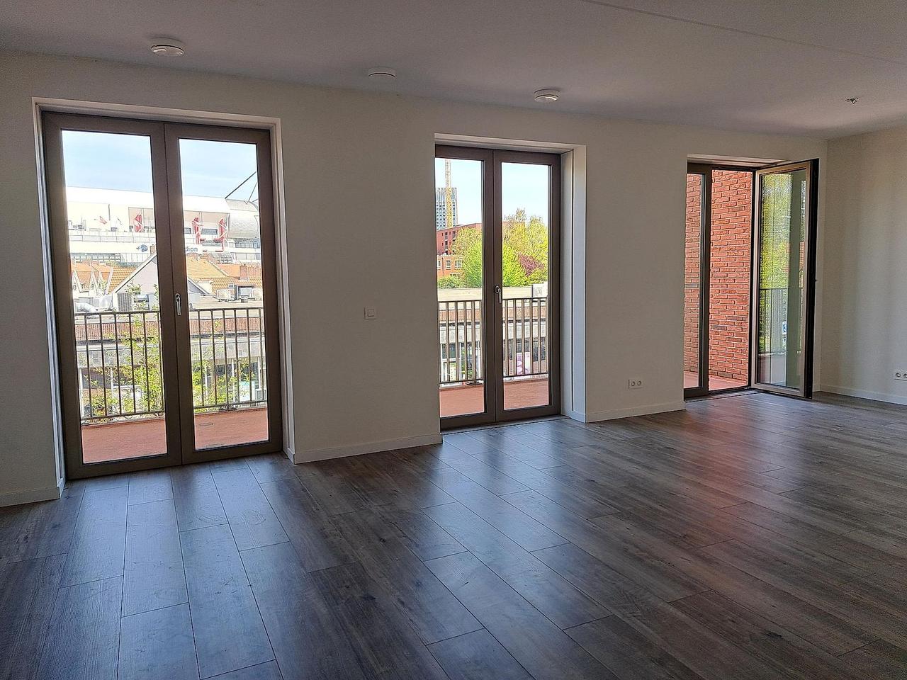 91 m² apartment with 2 bedrooms - Image 2