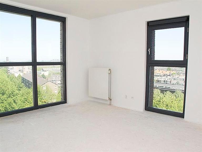 115 m² apartment with mezzanine in Bezuidenhout - Image 7