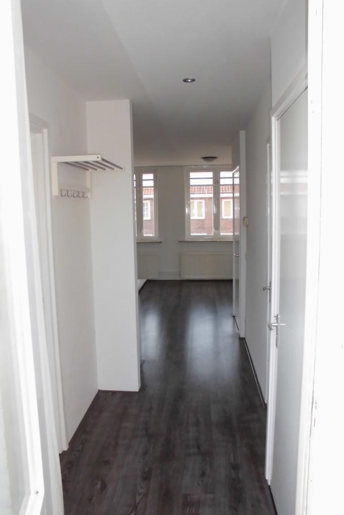 Apartment with Rooftop Terrace in Tongelre - Image 3