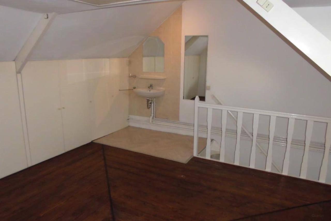 Apartment with Rooftop Terrace in Tongelre - Image 7