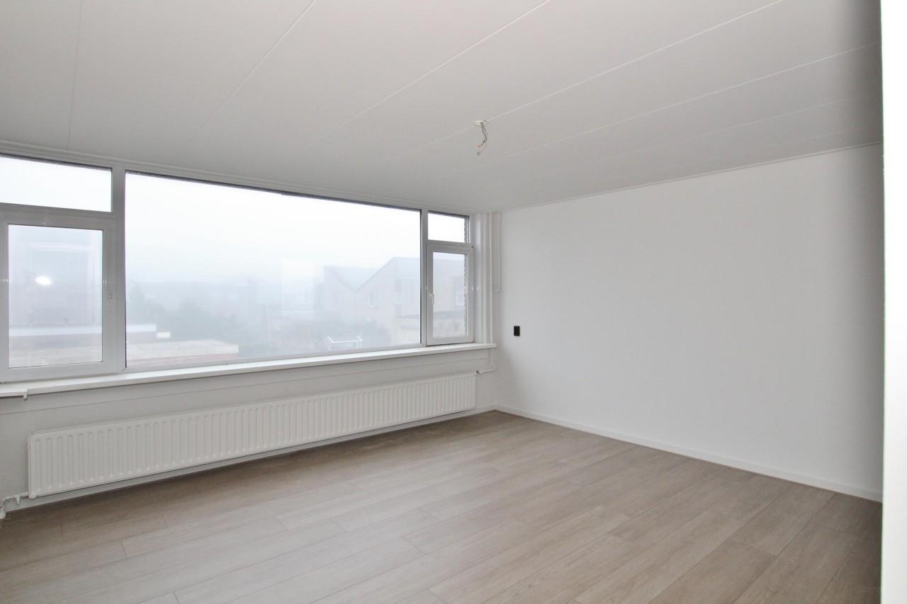 Apartment with 2 Balconies in Axel - Image 6