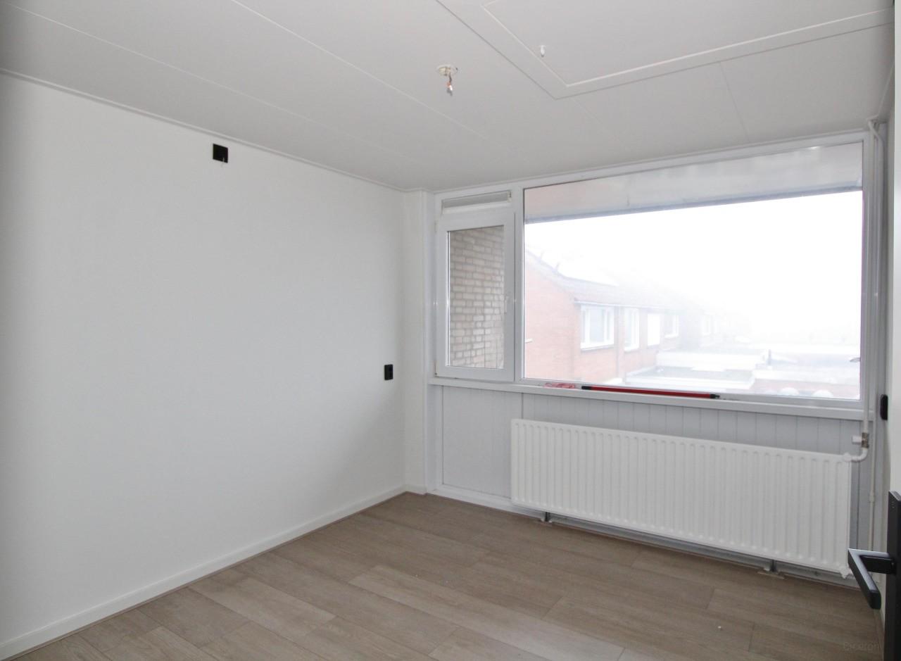Apartment with 2 Balconies in Axel - Image 13