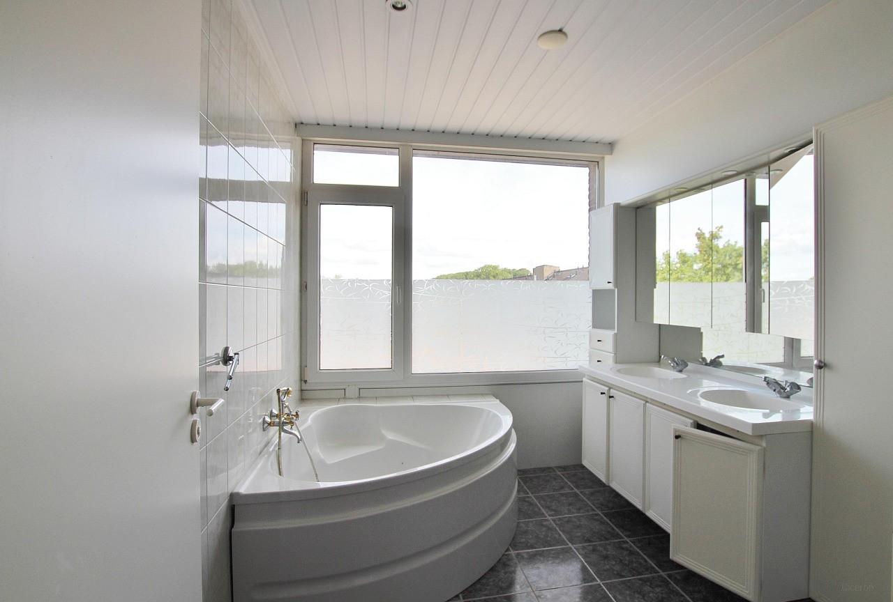 105 m² appartement met garage in Axel - Afbeelding 24