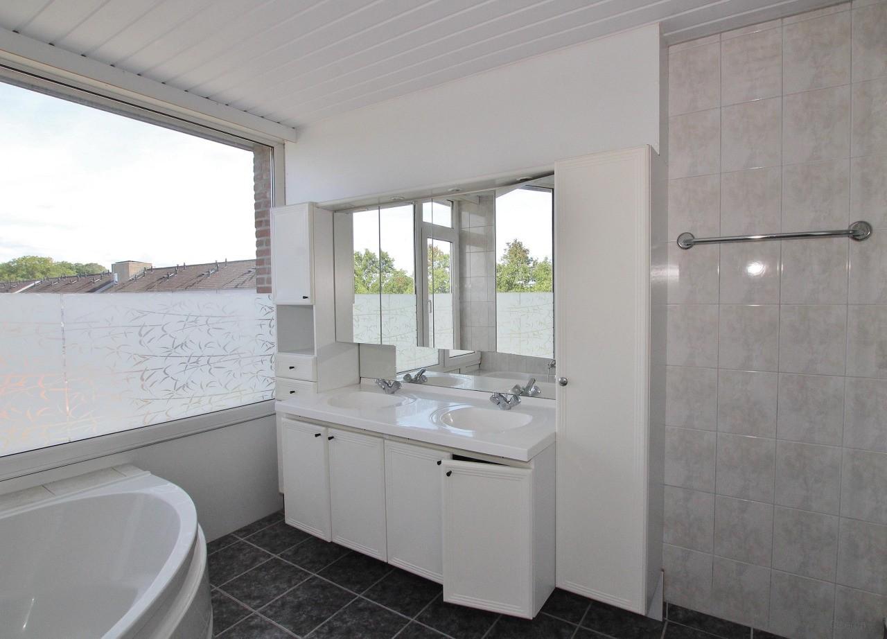 105 m² appartement met garage in Axel - Afbeelding 26