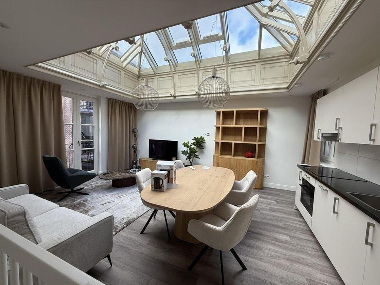Furnished 2-Bedroom Apartment in Pieterswijk - Image 1