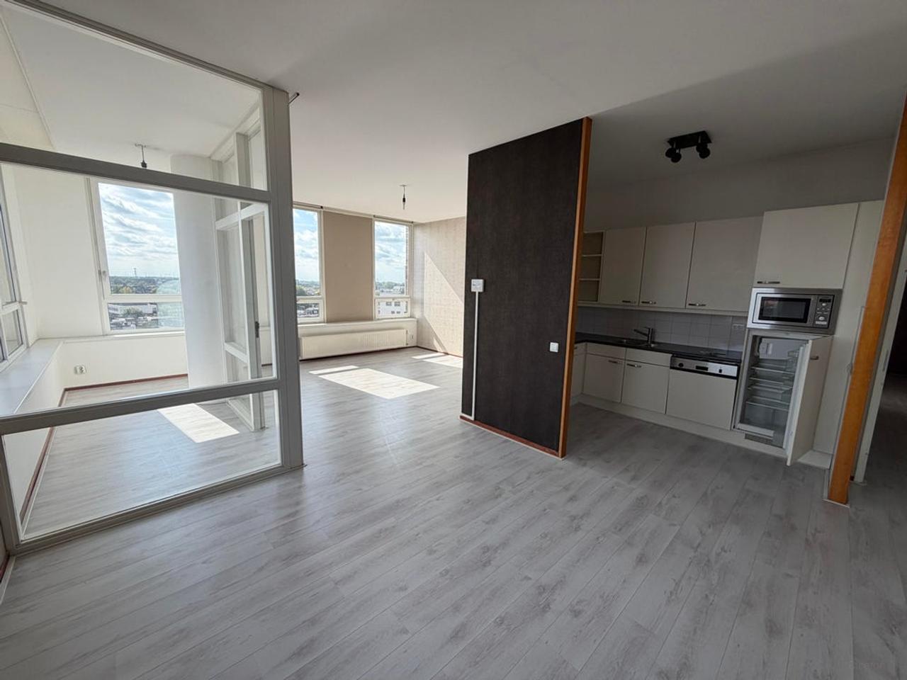 100 m² appartement met balkon in Enschede - Afbeelding 8