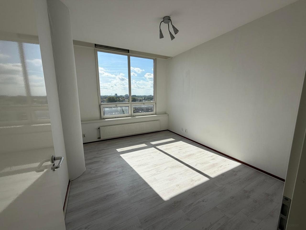 100 m² appartement met balkon in Enschede - Afbeelding 14