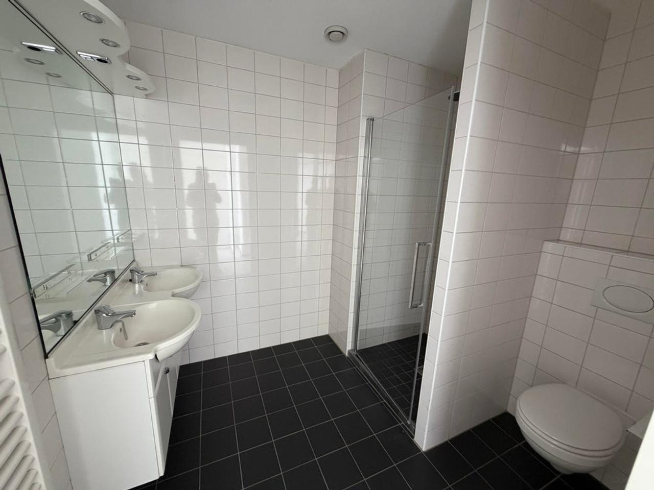 100 m² appartement met balkon in Enschede - Afbeelding 16