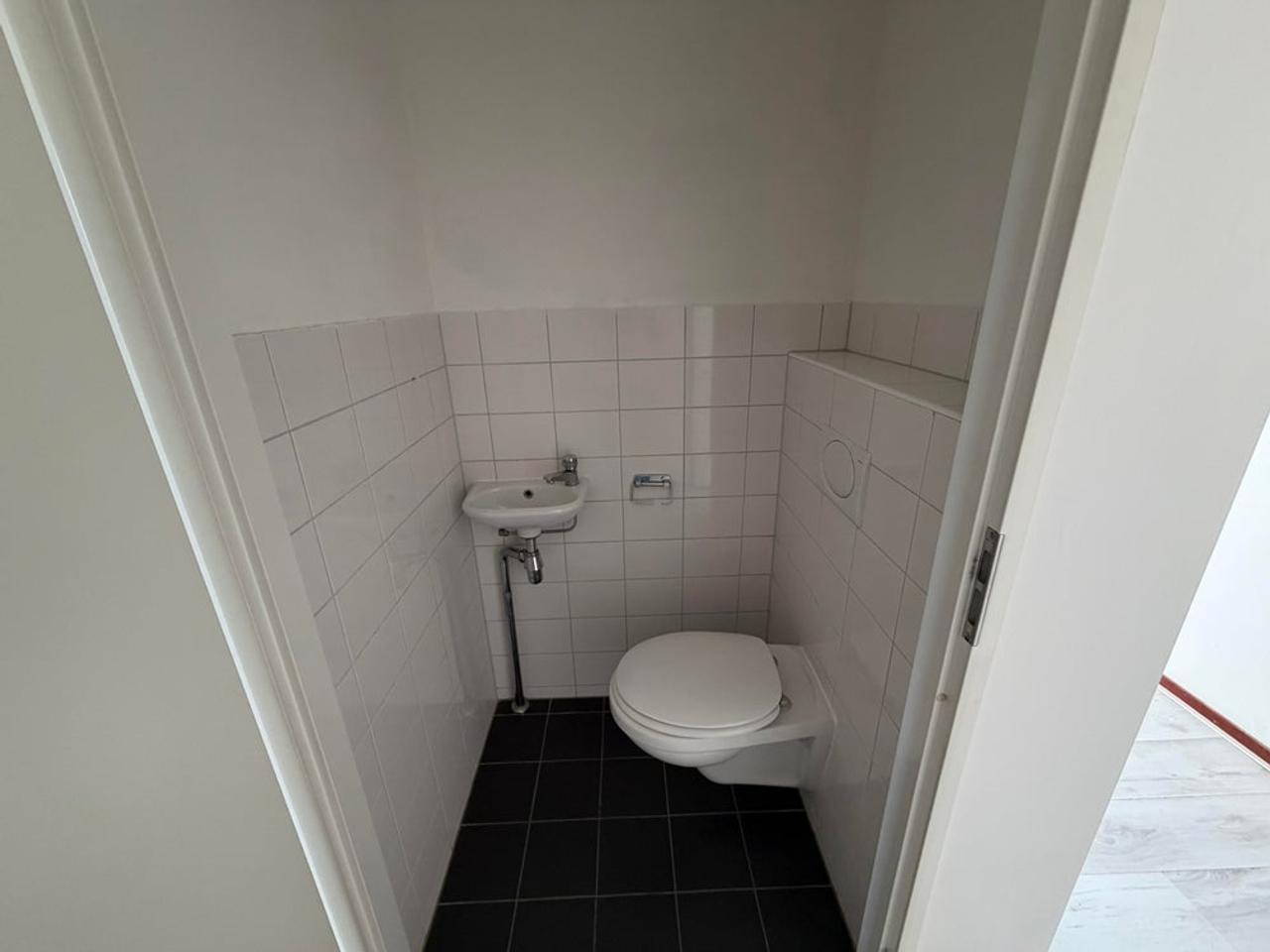 100 m² appartement met balkon in Enschede - Afbeelding 17