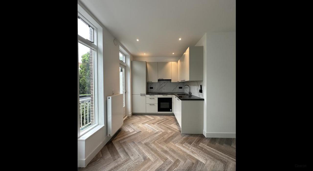 126 m² appartement met balkon in Middenmeer - Afbeelding 1