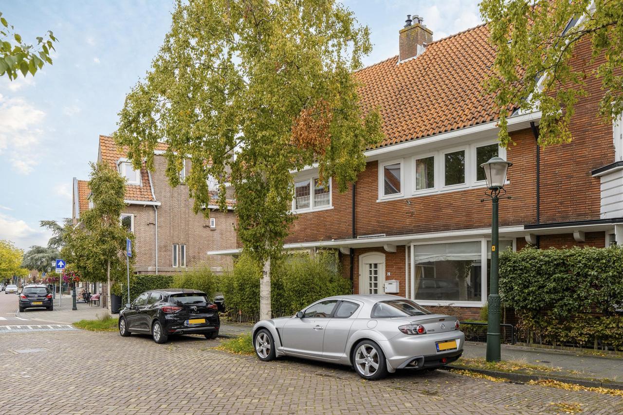 4-Bedroom House Near Molenplein - Image 1