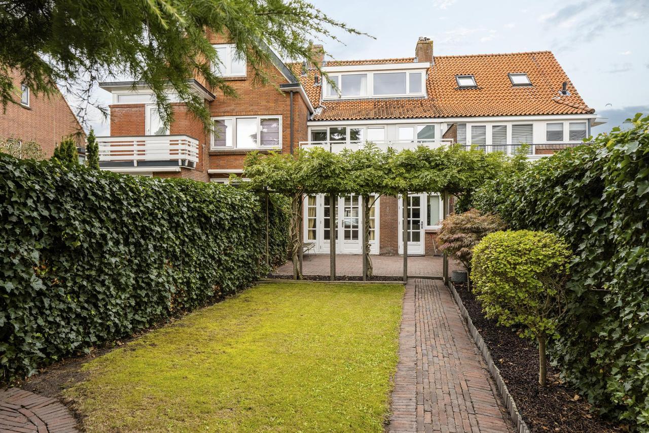 4-Bedroom House Near Molenplein - Image 4