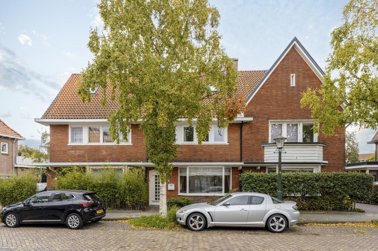 4-Bedroom House Near Molenplein - Image 5