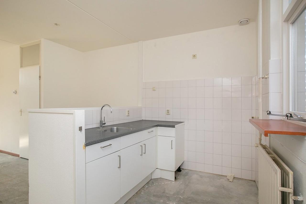 Home with Storage Room in Monnikenhof - Image 6