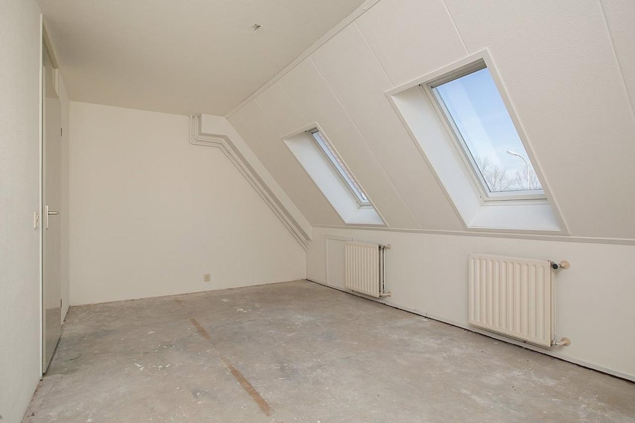 Home with Storage Room in Monnikenhof - Image 11
