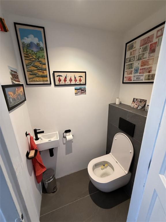 Gemeubileerd 92 m² appartement met balkon - Afbeelding 7