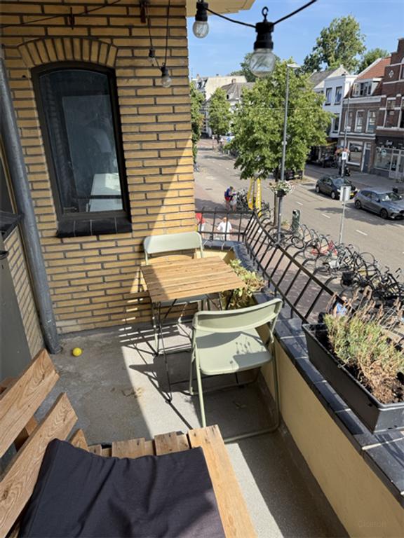 Gemeubileerd 92 m² appartement met balkon - Afbeelding 8