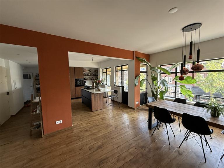 Gemeubileerd 92 m² appartement met balkon - Afbeelding 9