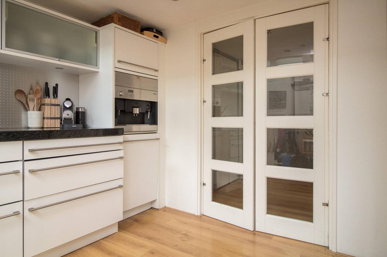 Furnished waterfront bungalow - Image 15