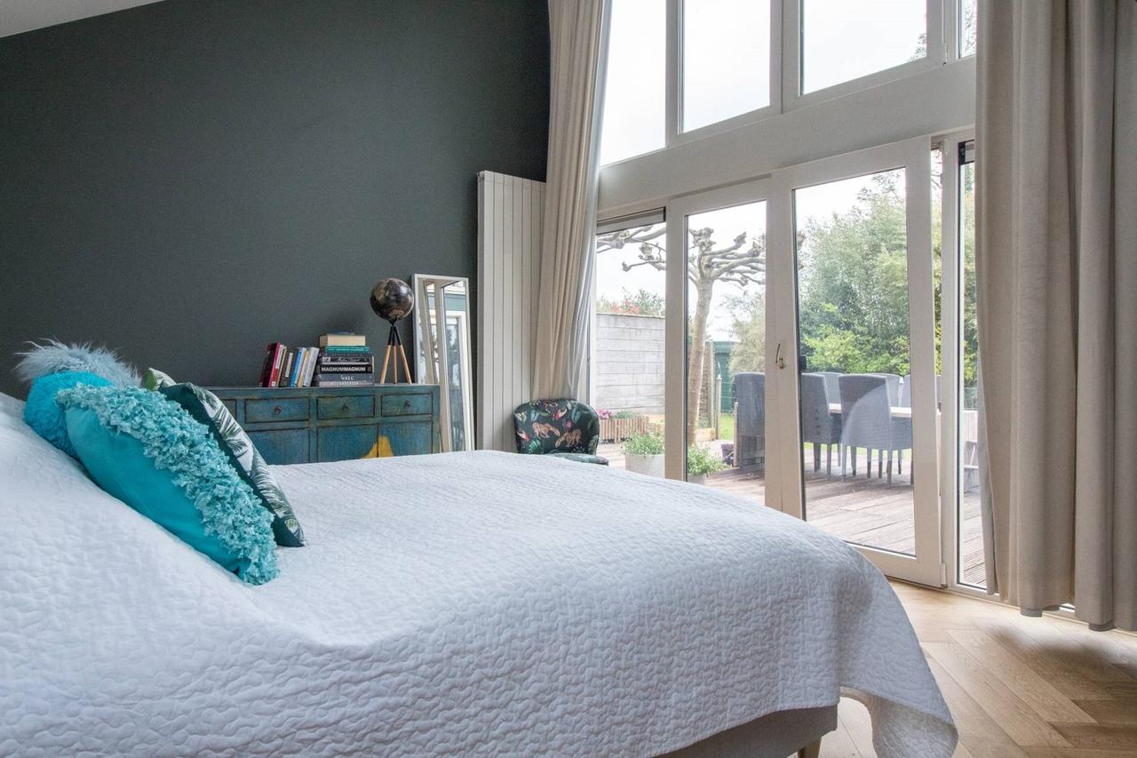 Furnished waterfront bungalow - Image 20