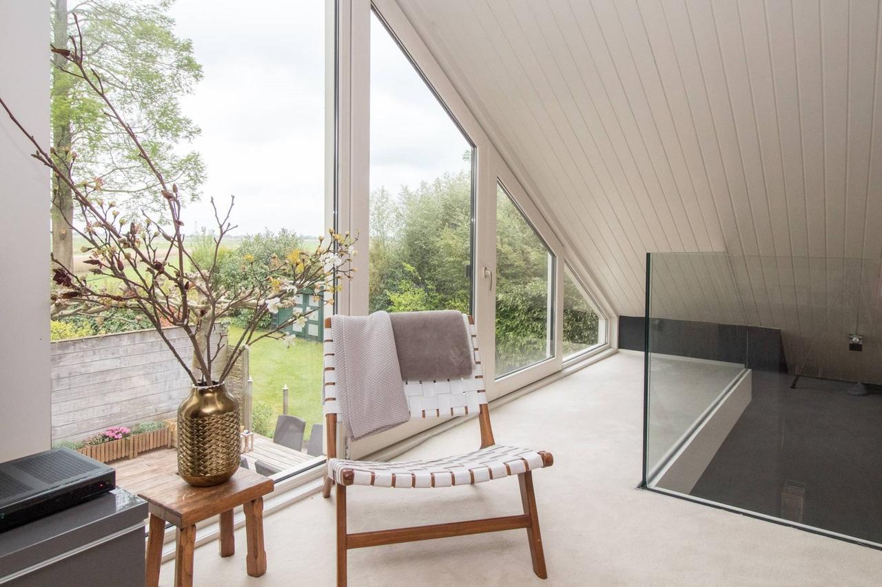 Furnished waterfront bungalow - Image 36