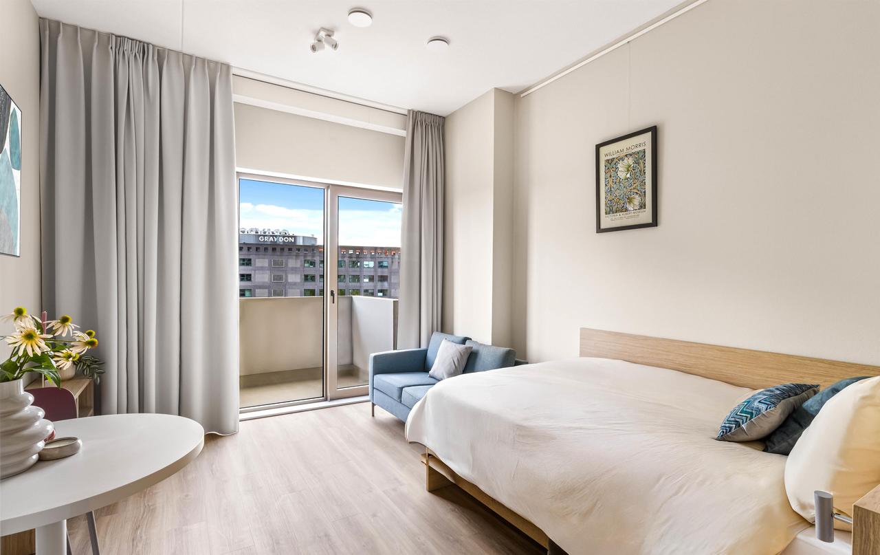 Furnished 1-Bedroom Apartment in Bullewijk - Image 24