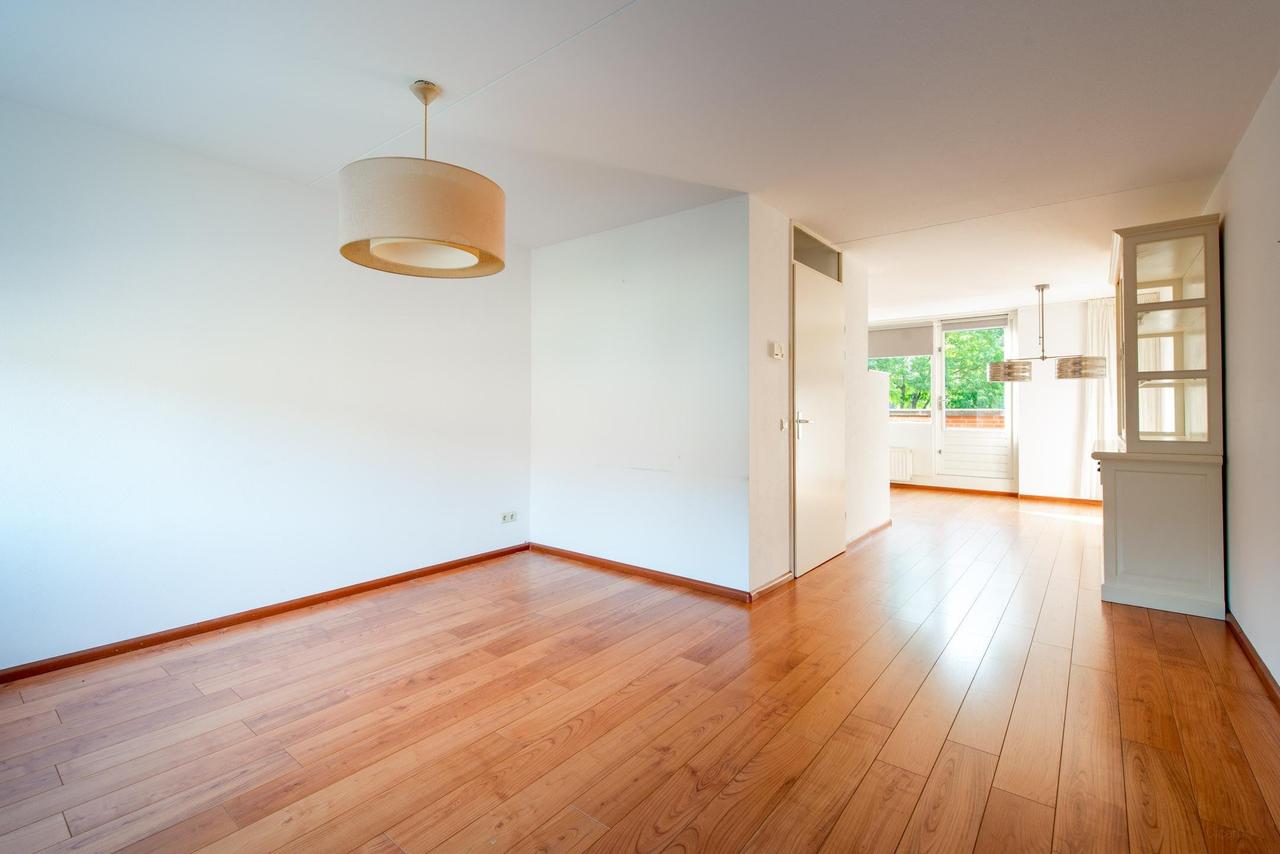 142 m² terraced home with garage in Roosendaal - Image 2