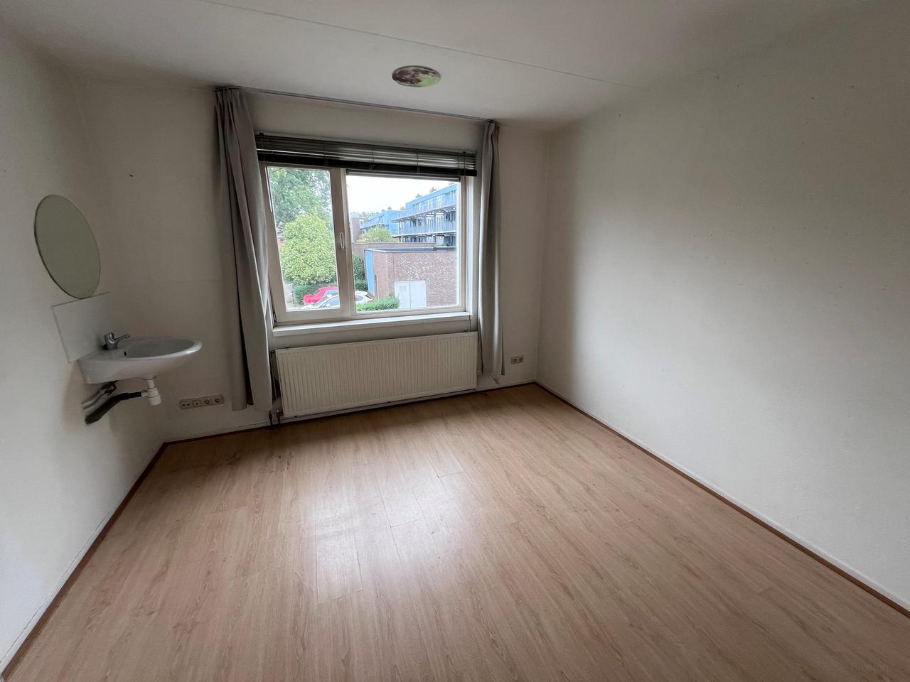 Student room with garden in Vinkhuizen - Image 3