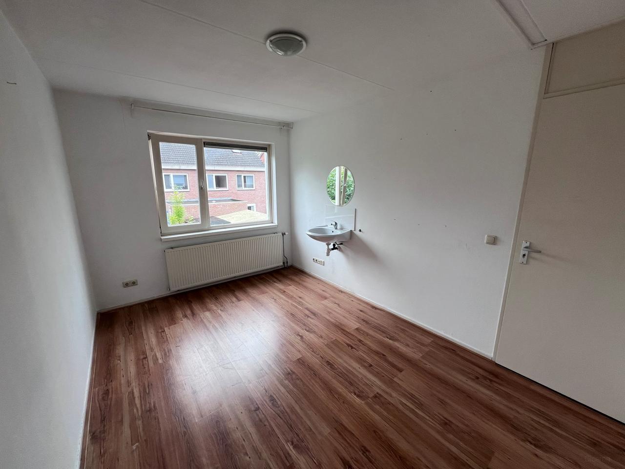 Student room with garden in Vinkhuizen - Image 4