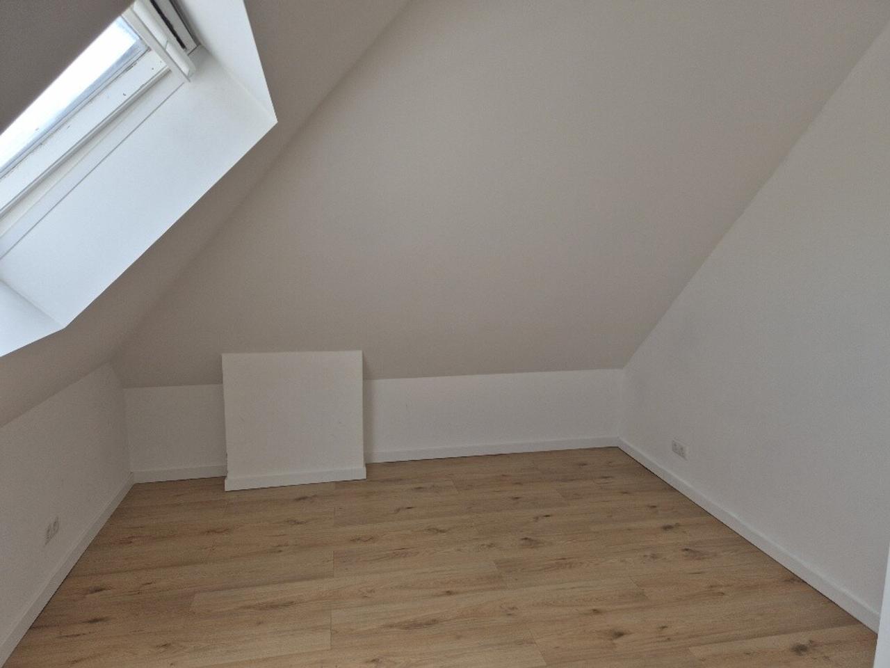 A++ 2-Bedroom Apartment in Kralingen - Image 9