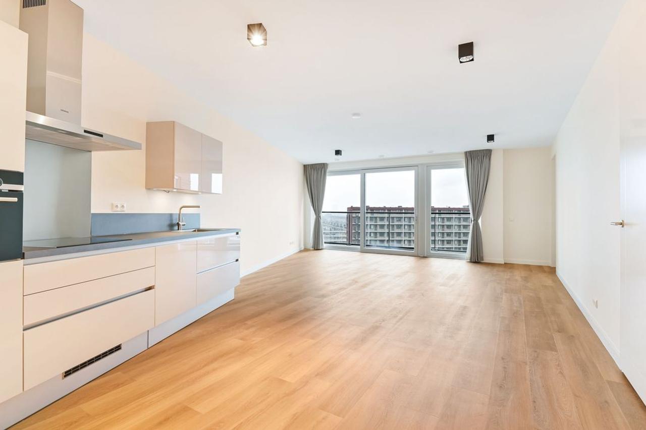 102 m² apartment in The Hague - Image 1